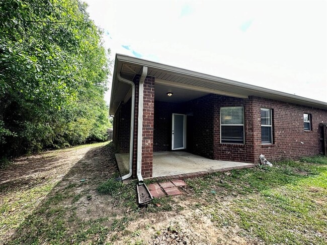 Building Photo - 3821 Branford Ct