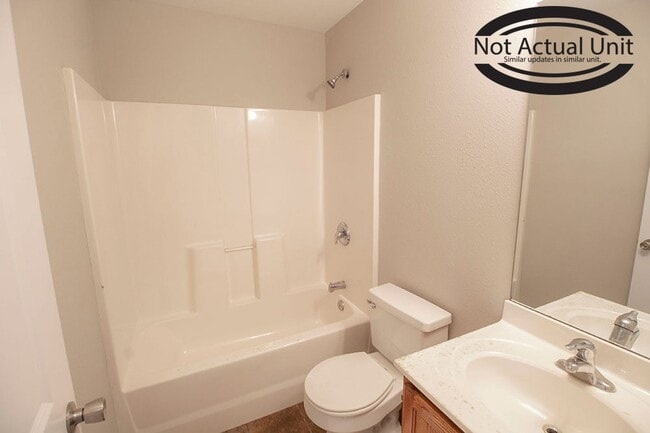 Building Photo - 5313-5315 Currituck Lane