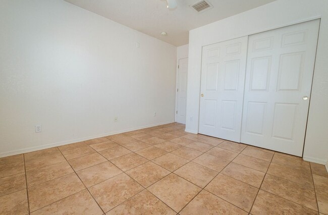 Building Photo - 1083 Desert Oak Pl