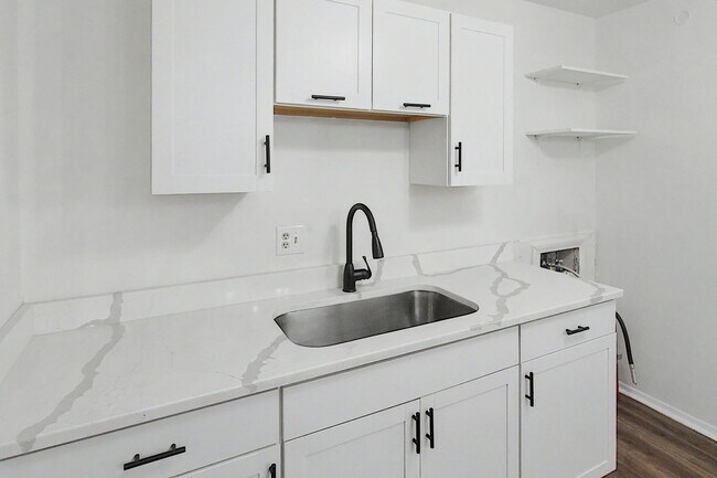 Building Photo - Updated 3-Bedroom Ranch with Modern Finishes & Timeless Charm