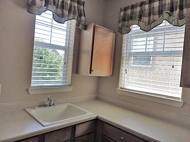 Building Photo - 4326 Alder Springs View