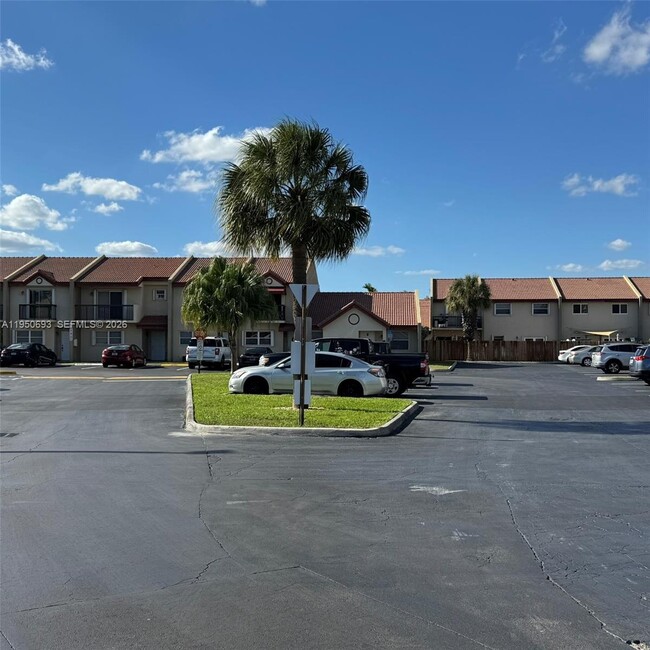 Building Photo - 6255 SW 129th Pl