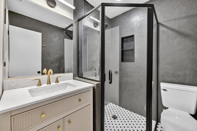 Building Photo - 758 9th Ave