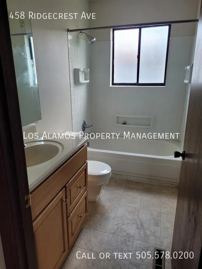 Building Photo - 458 Ridgecrest Ave