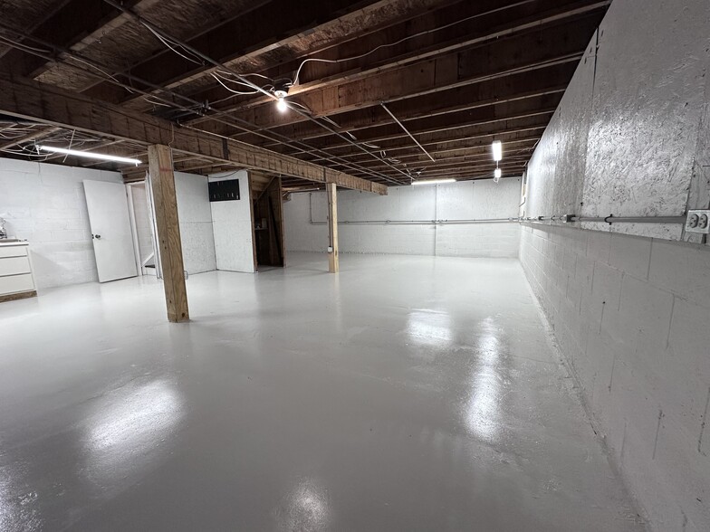 Basement - 84 Oak Hill Rd