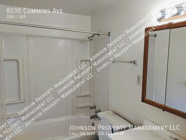 Building Photo - 8030 Cummins Ave