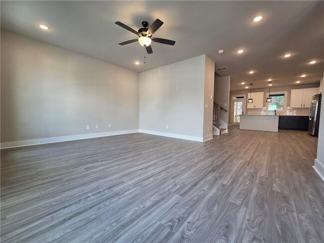 Building Photo - 6 Rock Pk Wy