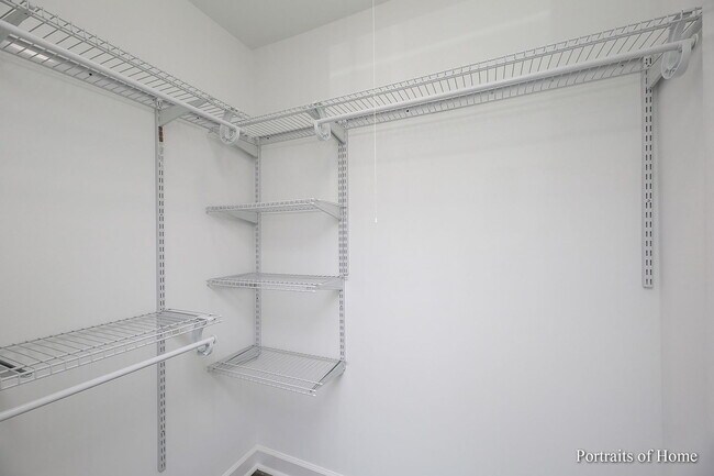 Building Photo - 1780 Gloucester Ct