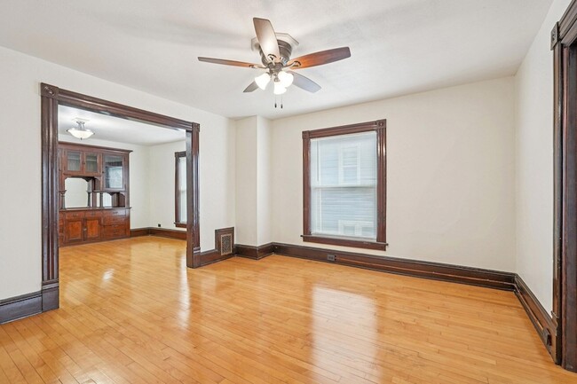 Building Photo - 1660 N Marshall St