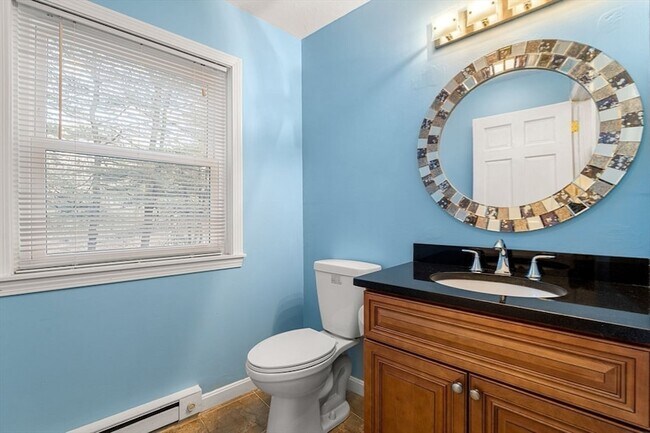 Building Photo - 168 Grafton St