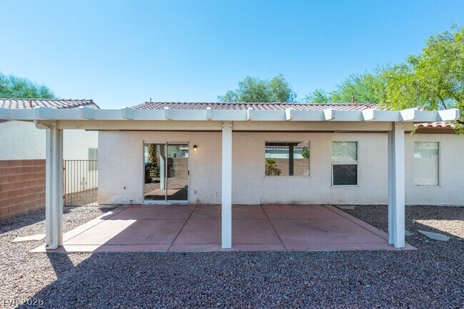 Building Photo - 3130 Meadow Flower Ave