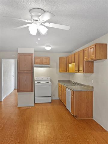 Building Photo - 6216 Loydhill Ln