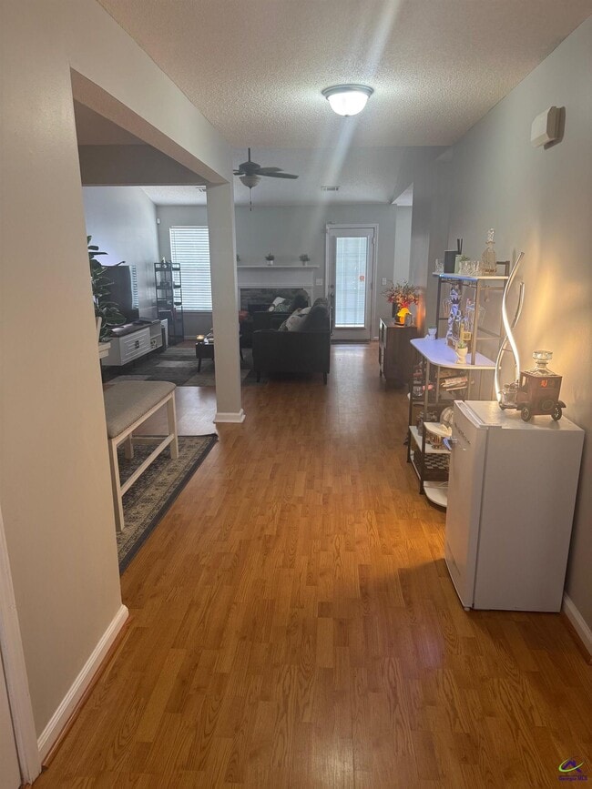 Building Photo - 113 Faybrook Dr