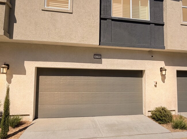Building Photo - 4239 S Gasly Paseo