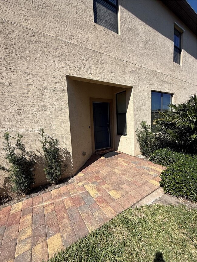 Building Photo - 2857 Bard St