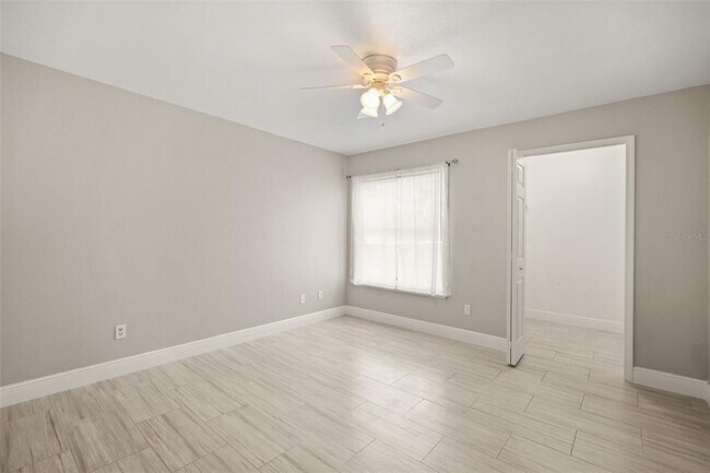 Building Photo - 7511 Seurat St