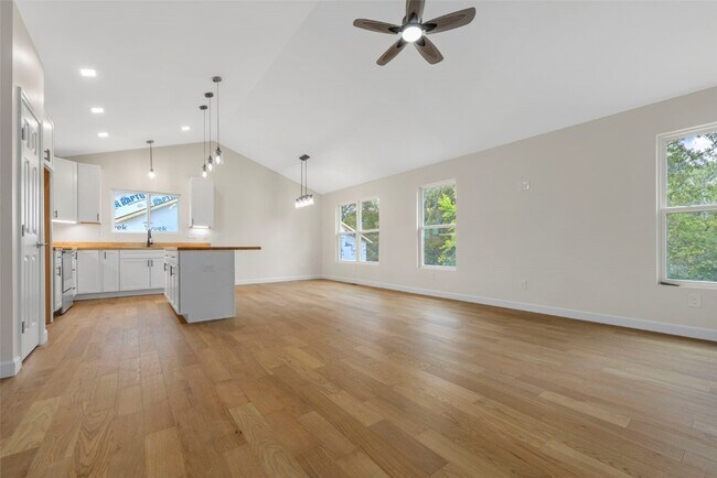 Building Photo - 630 Booneslick Rd