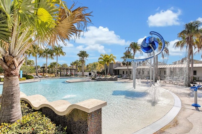 Building Photo - *Unfurnished* Beautiful 1/1 Spacious Garage Apartment in the Exclusive Laureate Park - Orlando!