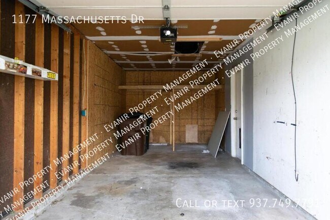 Building Photo - 1177 Massachusetts Dr