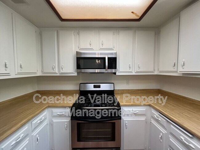 Building Photo - 40641 Schafer Pl