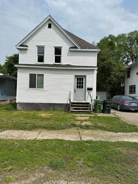 Building Photo - 430 Florence St