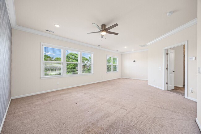 Building Photo - Stunning 4 bedrm, 3.5 Bath home in Chapel Cove of South Charlotte!