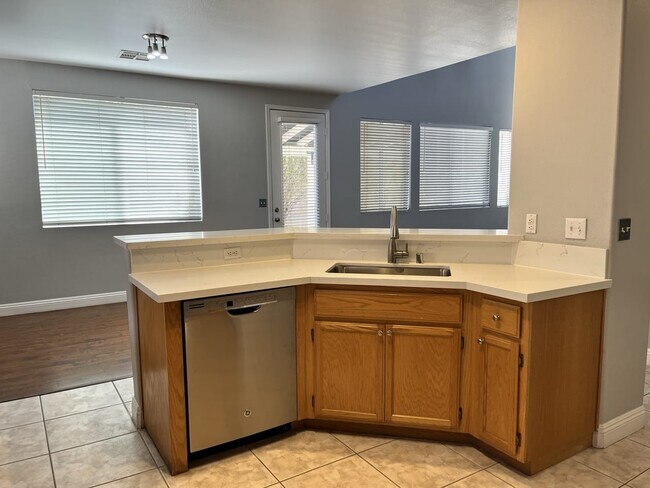 Building Photo - 1707 Millstream Way