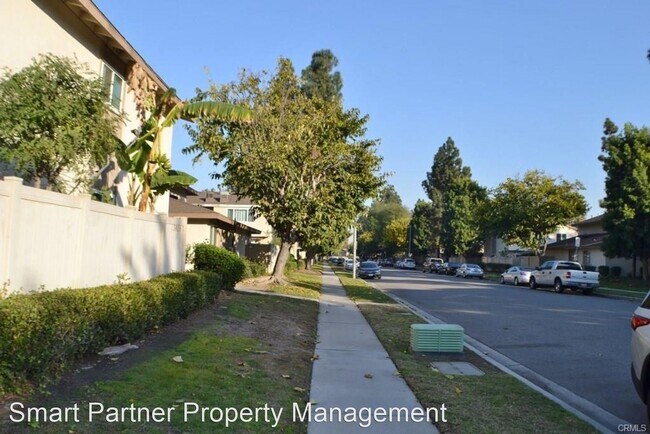 Building Photo - 2 br, 1 bath House - 13423 3/4 Village Drive