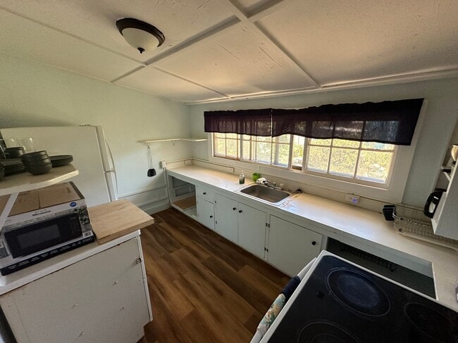 Building Photo - Furnished 4 Bedroom Paia