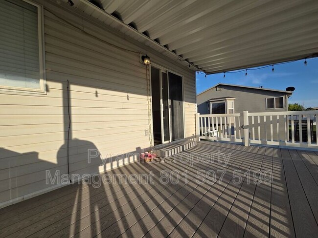 Building Photo - 2056 S 1600 W