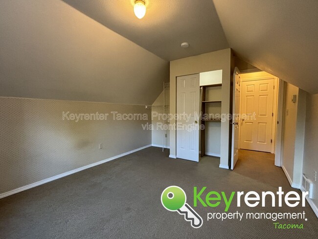 Building Photo - 1051 Paiute Trl