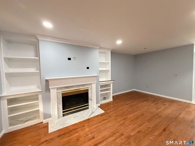 Building Photo - 39 Coram Rd