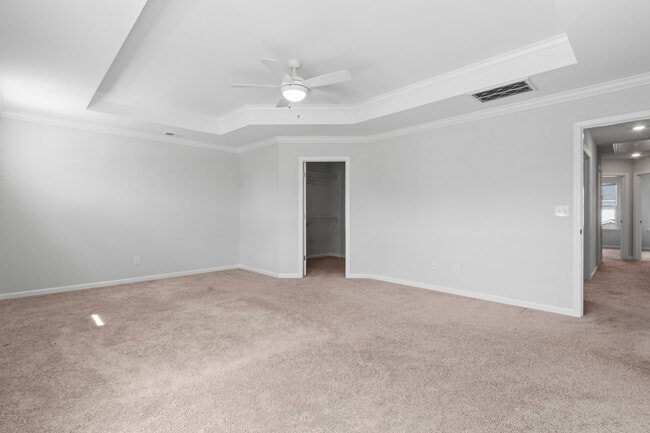 Building Photo - 837 Peony Ln