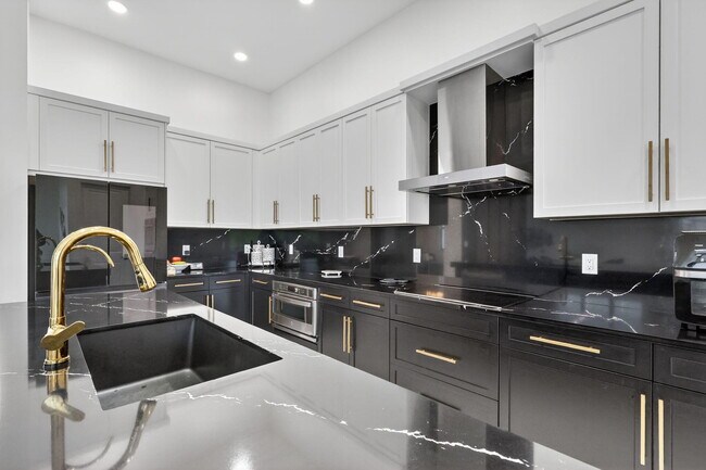 Building Photo - 10195 SW Latium Wy