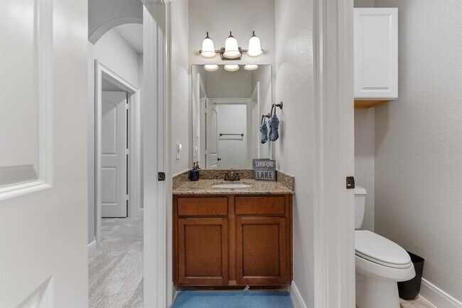 Building Photo - 335 Old Aqua Landing E