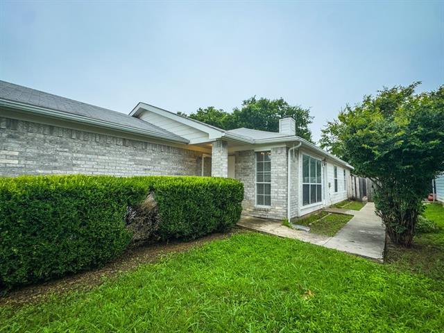 Building Photo - 10616 Shadywood Dr