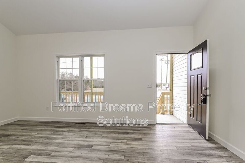 Building Photo - 408 N Smith St