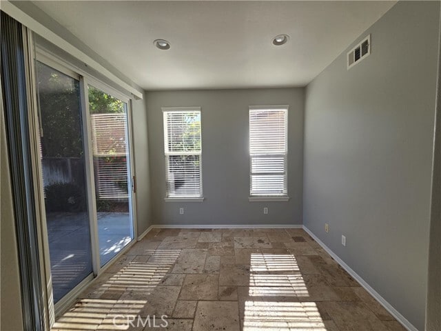 Building Photo - 39898 Worthington Pl