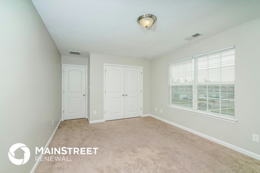 Building Photo - 2201 Walcot Way