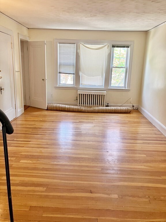 Building Photo - 115 Putnam St