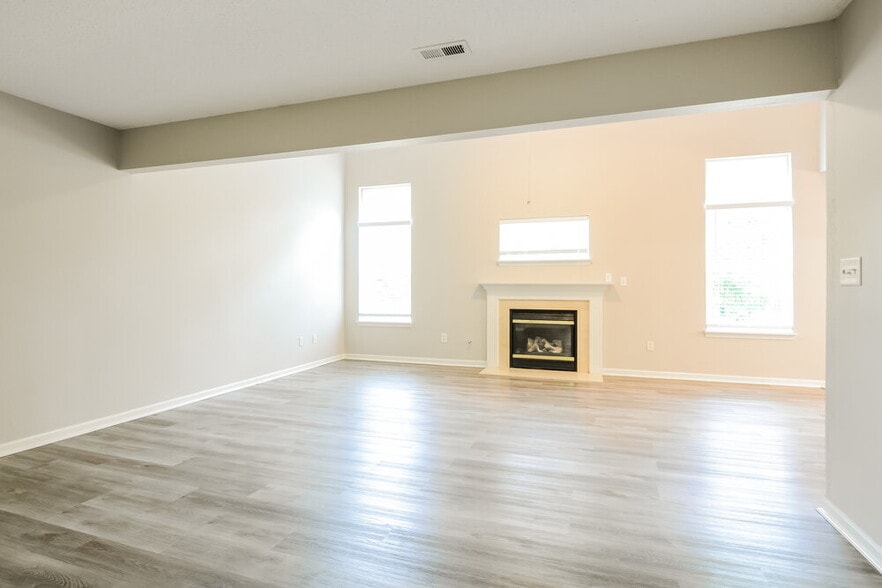 Building Photo - 5904 Minden Dr