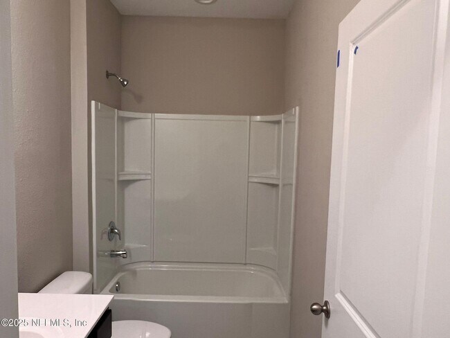 Building Photo - 88 Wilgrove Pl
