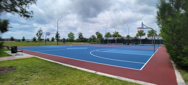 Building Photo - Townhouse in Eagle Creek Gated Community, Lake Nona