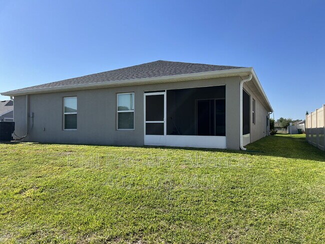 Building Photo - 1002 Corso Dr