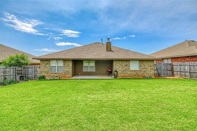 Building Photo - 1708 Meadow Run Dr