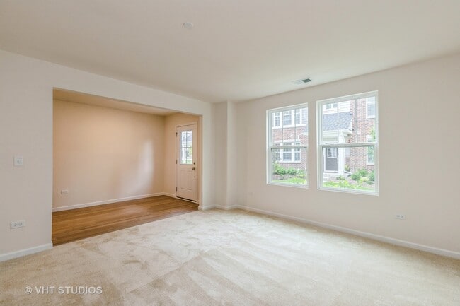 Building Photo - 155 Yorktown Ct