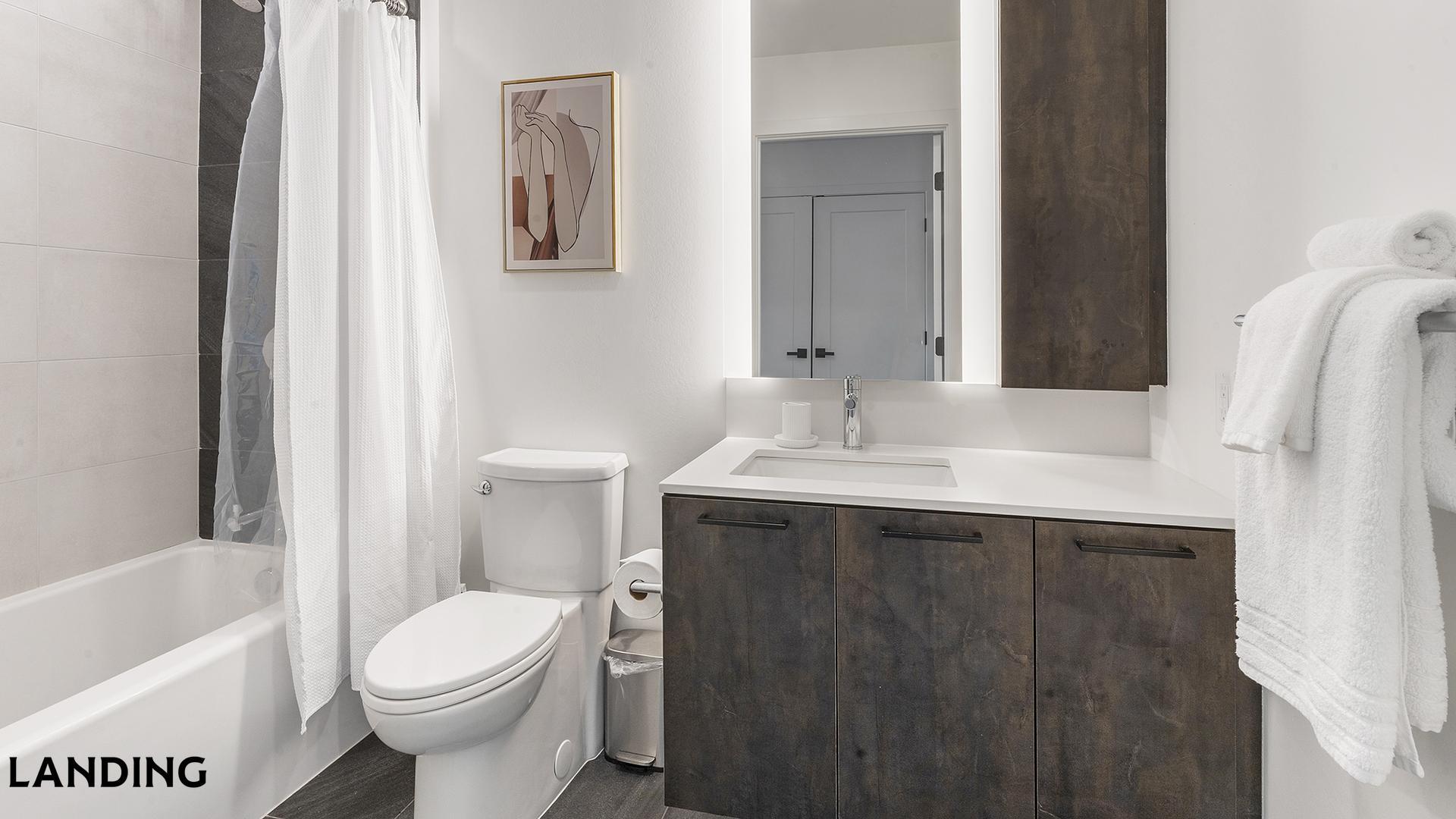 Building Photo - 632 Howard Rd SE