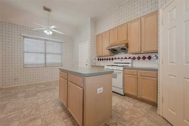 Building Photo - 12214 Elk Meadow Dr