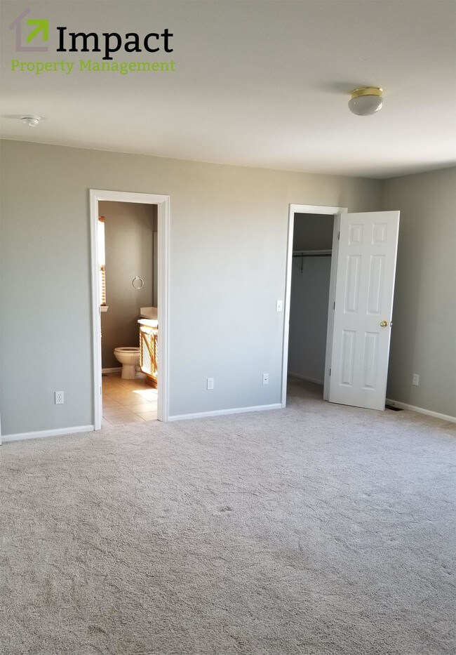 Building Photo - 11595 Crow Hill Dr