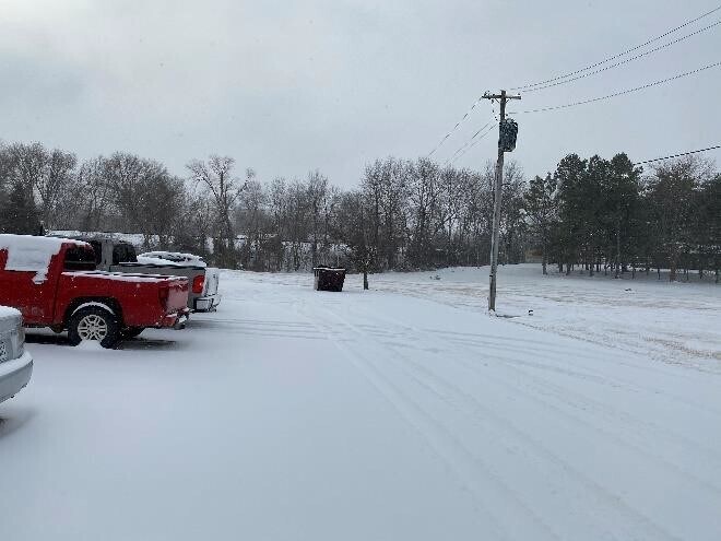 411 West 2nd Street, Salisbury, MO - Parking lot - 411 W 2nd St